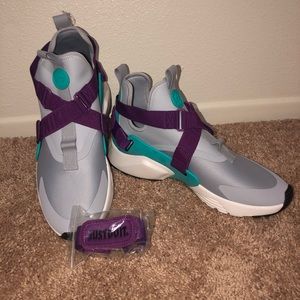 listing-status-banner